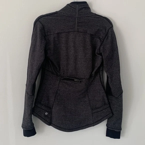 Lululemon Half Zip - Picture 7 of 7